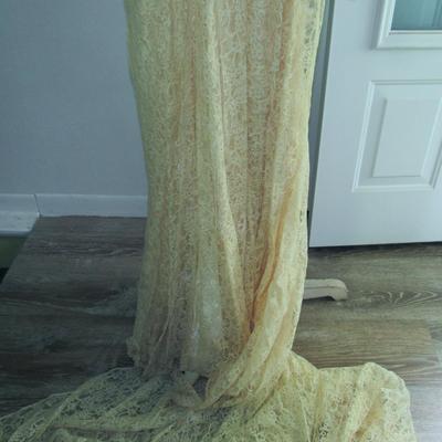 Lot 83: Antique Wedding Dress, Off White, Overall Lace, Nice Train