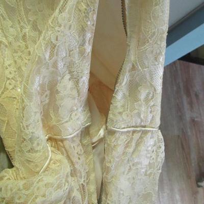 Lot 83: Antique Wedding Dress, Off White, Overall Lace, Nice Train