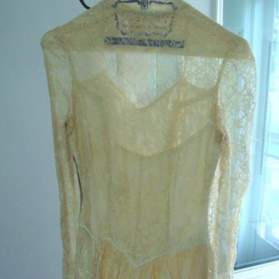 Lot 83: Antique Wedding Dress, Off White, Overall Lace, Nice Train