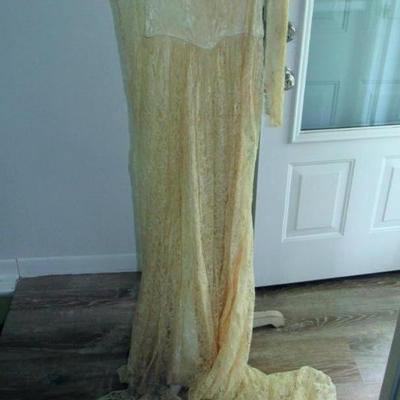 Lot 83: Antique Wedding Dress, Off White, Overall Lace, Nice Train