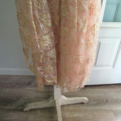 Lot 85: Farinae Collection, Vintage Ladies Fancy Gown, Pink Dress With Sequinned Lace, Size 12