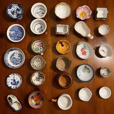 Lot of 27 Salts
