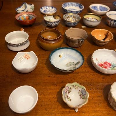 Lot of 27 Salts