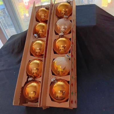 Shiny Brite Christmas bulbs in original Fanci Pak carton gold and silver bulbs some with snow!