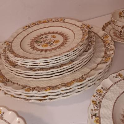 Beautiful Copeland Spode England China "Buttercup" Compete setting for Four