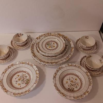 Beautiful Copeland Spode England China "Buttercup" Compete setting for Four