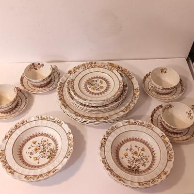 Beautiful Copeland Spode England China "Buttercup" Compete setting for Four