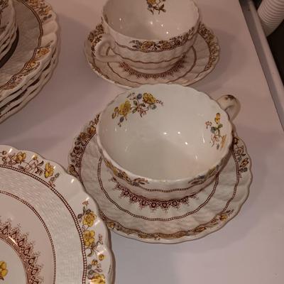 Beautiful Copeland Spode England China "Buttercup" Compete setting for Four