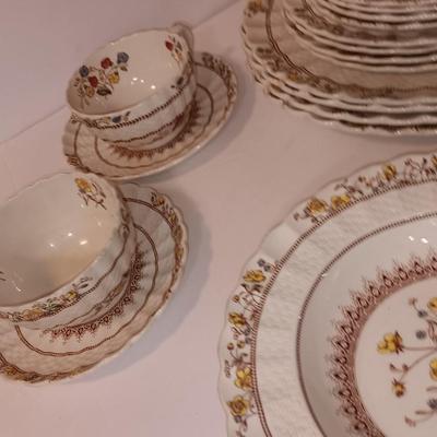 Beautiful Copeland Spode England China "Buttercup" Compete setting for Four