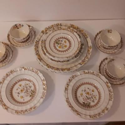 Beautiful Copeland Spode England China "Buttercup" Compete setting for Four