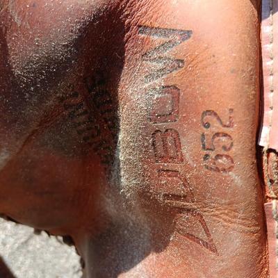 Old Baseball glove with baseball MARKED DEBOW 652 Genuine leather.