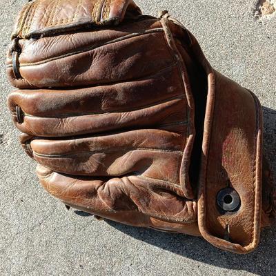 Another older Baseball Glove with ball