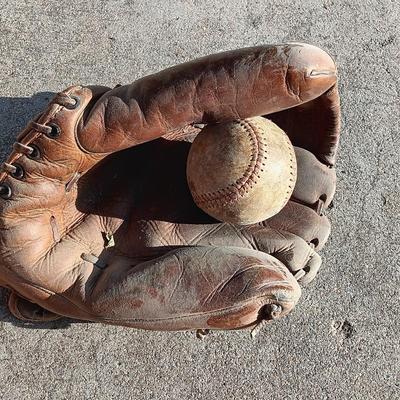 Another older Baseball Glove with ball
