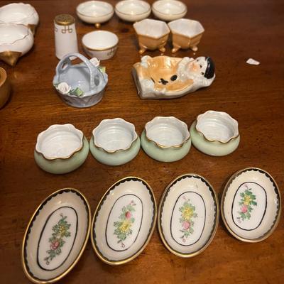 Lot of 26 Salts