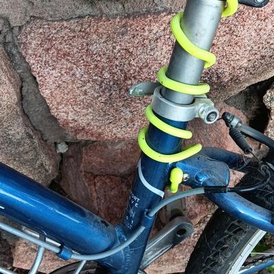 NICE! Rosario K2 adesa CR Mountain bike with Spinner aluminum frame Just in time for back to school!