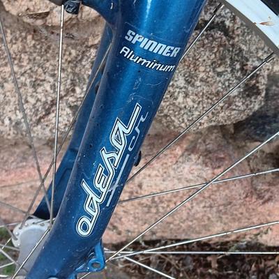 NICE! Rosario K2 adesa CR Mountain bike with Spinner aluminum frame Just in time for back to school!