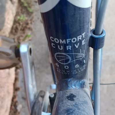 NICE! Rosario K2 adesa CR Mountain bike with Spinner aluminum frame Just in time for back to school!