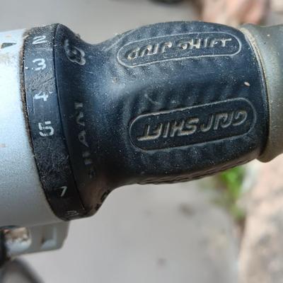 NICE! Rosario K2 adesa CR Mountain bike with Spinner aluminum frame Just in time for back to school!