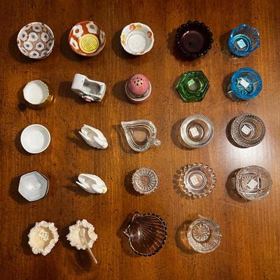 Lot of 24 Salts