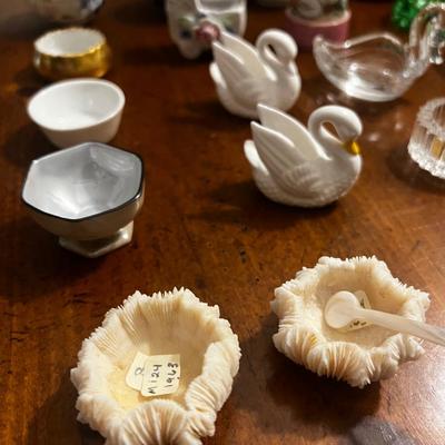 Lot of 24 Salts