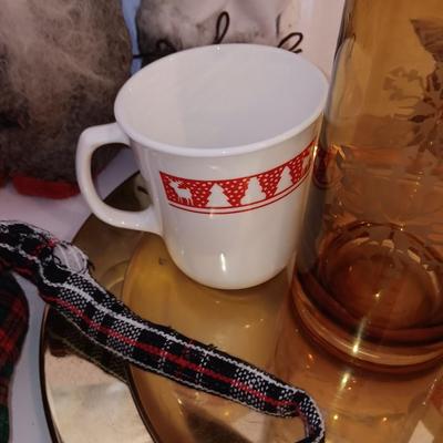 Gnome Christmas. Christmas dishware, candles and more