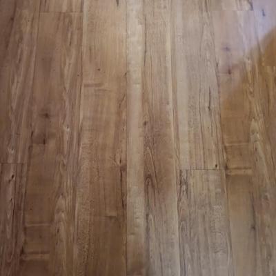 Two boxes of flooring oca acre Luxury floor plank with nova click