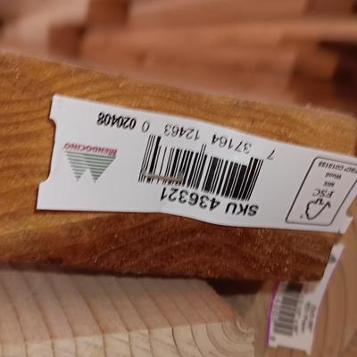 Nice usable dimensional lumber and privacy fence pickets