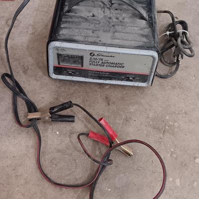 Schumacher 2/12/75 amp fully automatic starter charger for 12 volt batteries