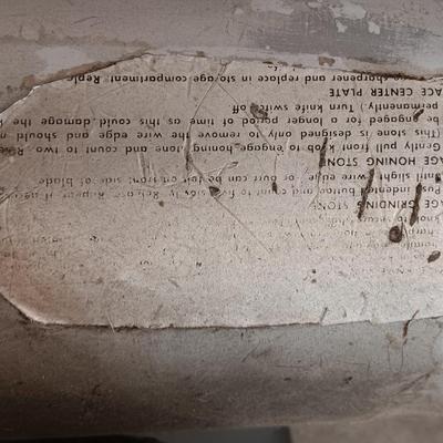 Industrial metal electric meat or cheese slicer