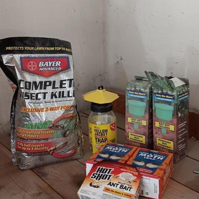 Bug repellant items, Complete insect killer, Moth killer, Ant killer and a yellow jacket trap