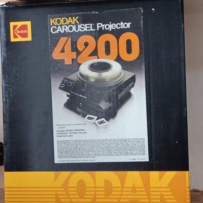 Kodak Carousel projector 4200 with two Transvue 140 slide tray