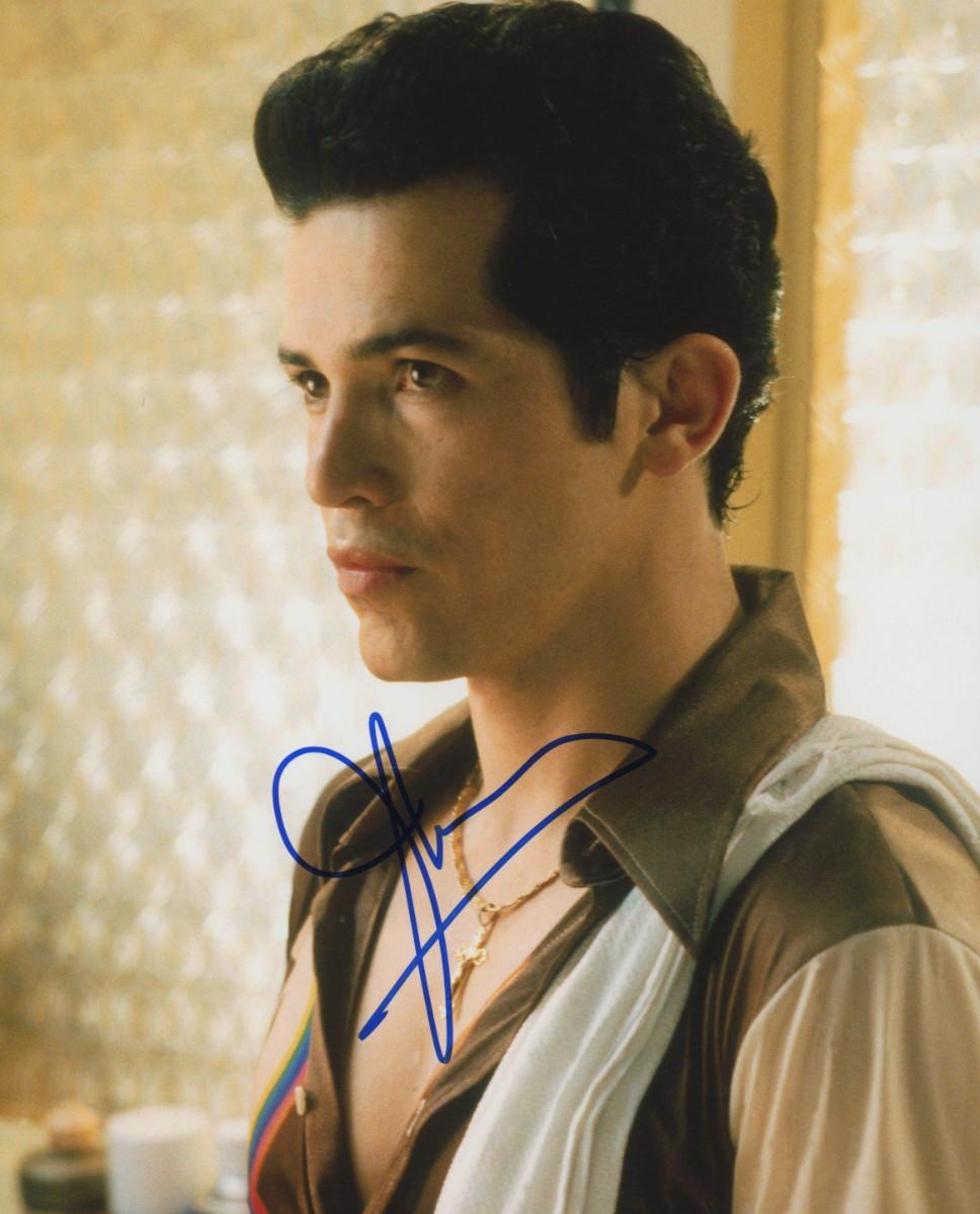 John Leguizamo signed photo | EstateSales.org