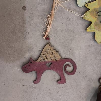 Yard / Garden chimes and signs