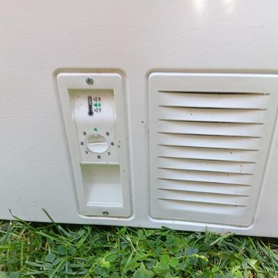 Wood's Small chest freezer in working condition. Model C05NAA