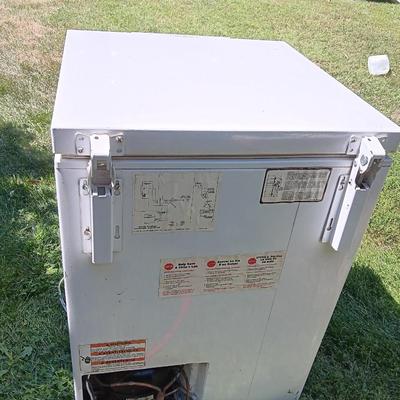 Wood's Small chest freezer in working condition. Model C05NAA
