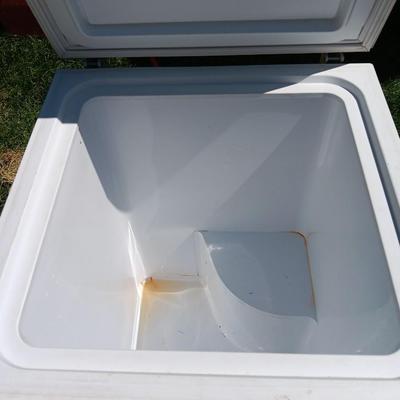 Wood's Small chest freezer in working condition. Model C05NAA