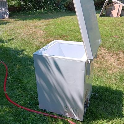 Wood's Small chest freezer in working condition. Model C05NAA