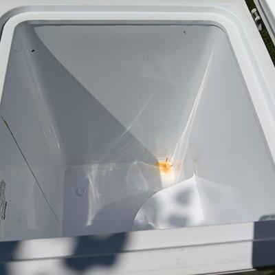 Wood's Small chest freezer in working condition. Model C05NAA