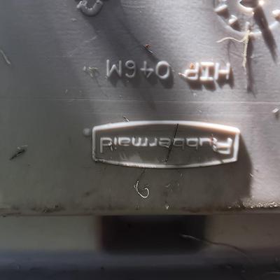 Rubbermaid Large Vertical Storage Shed