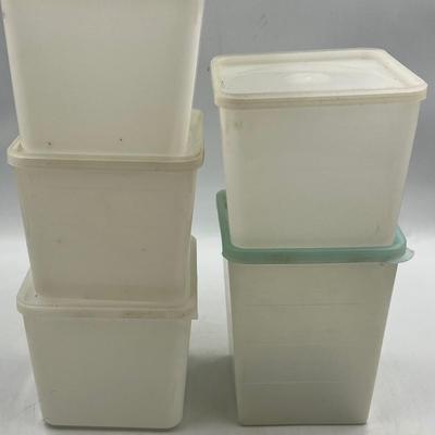 Silicone containers