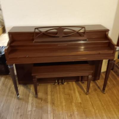 Kohler & Campbell Piano with bench
