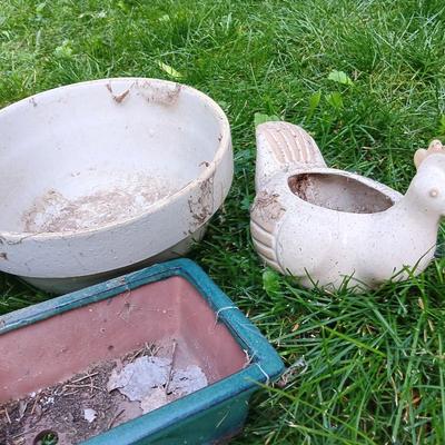 Cute Flowerpots - with pansies, adorable chicken pot
