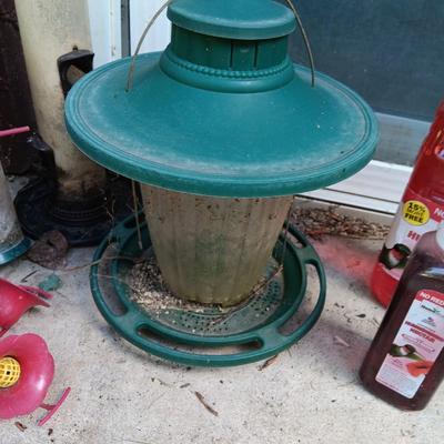 Bird feeders & Hummingbird feeder with nectar