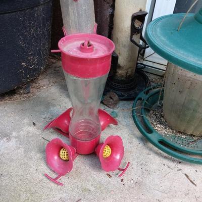 Bird feeders & Hummingbird feeder with nectar