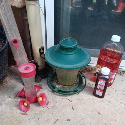 Bird feeders & Hummingbird feeder with nectar