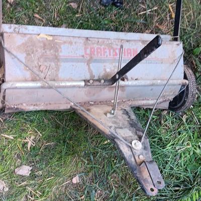 Craftsman Leaf / Lawn Sweeper 32"