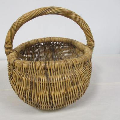 Wicker Buttocks Design Basket