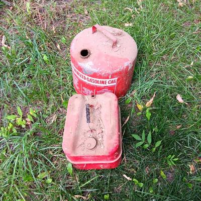 metal gas cans