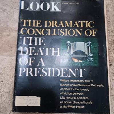 Look magazines The death of a president - Flight from Dallas - JFK Memorial - My brother Lyndon