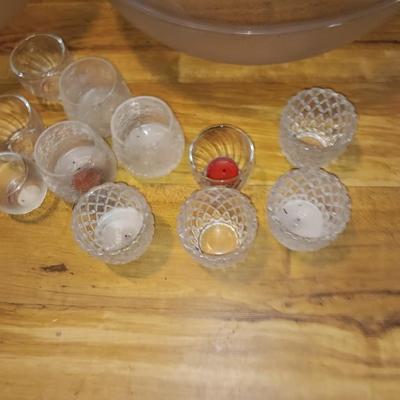 Special event - catering Large plastic serving bowls, matching vases, and candle dishes